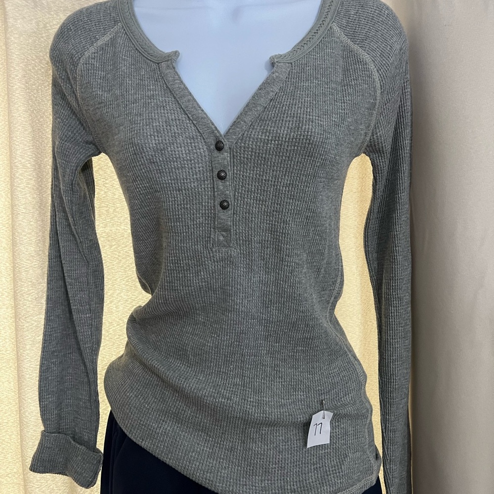 Lucky Brand Women's Long Sleeve Gray Henley